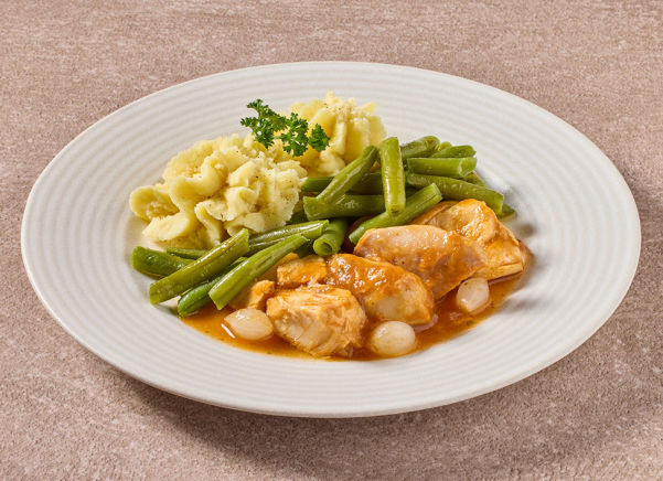 Kip naar oma’s recept met sperzieboontjes, zilveruitjes en aardappelpuree (zoutarm)