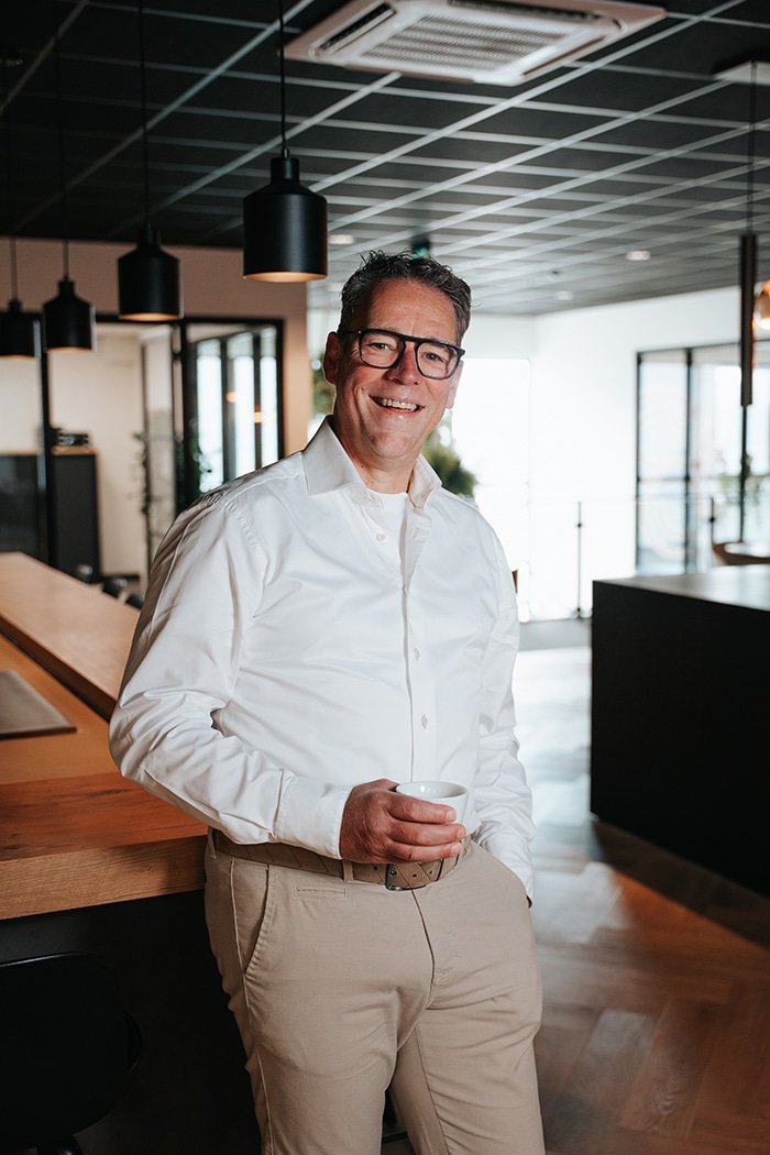 Roland Jakobs — Commercieel directeur